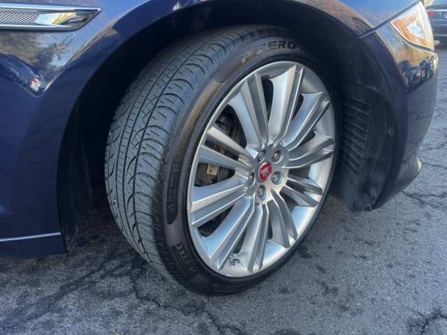 Used 2015 Jaguar XJ L Portfolio image 39