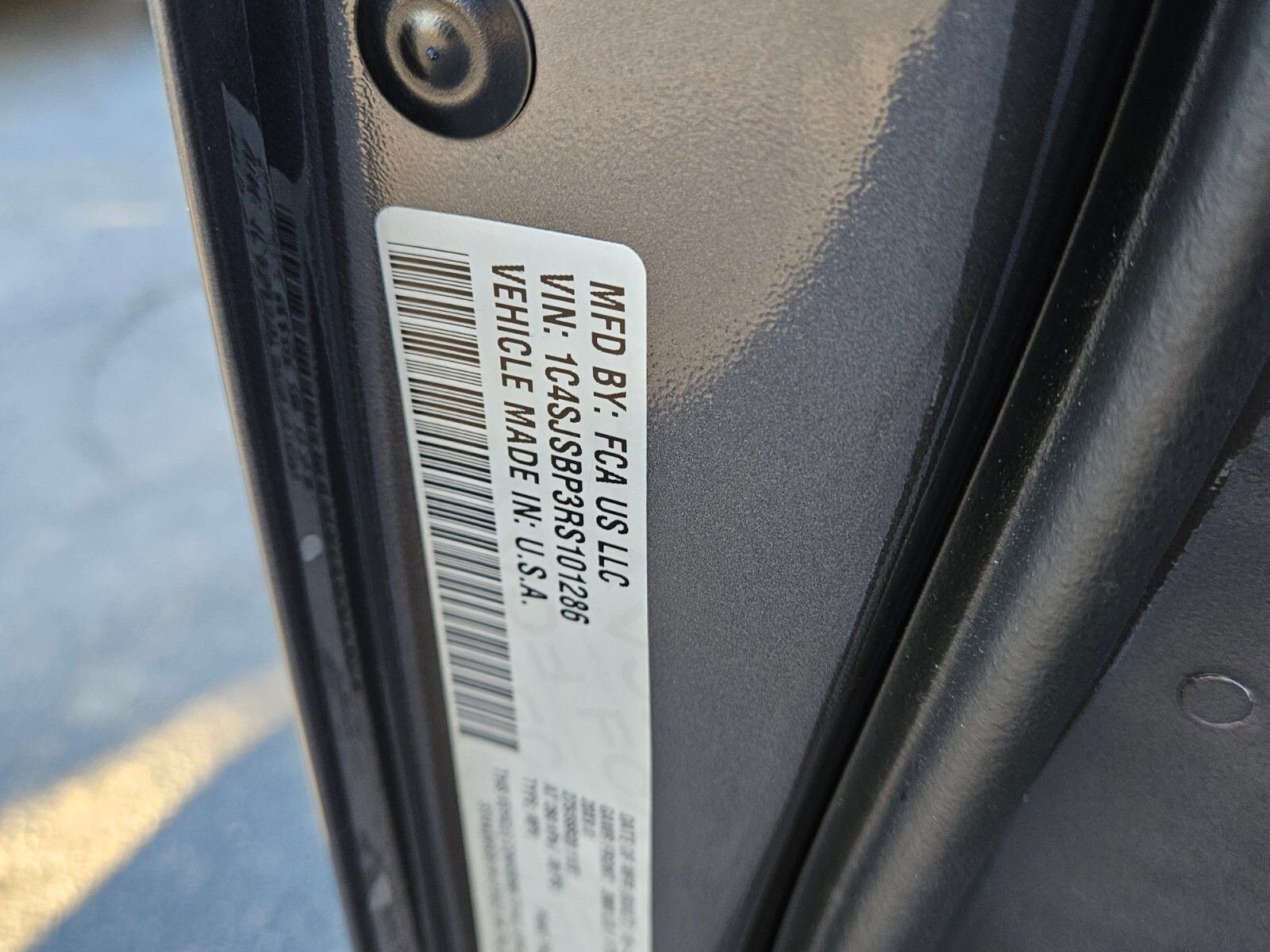 Used 2024 Jeep Wagoneer L Series II w/ Flexible Seating Group image 18