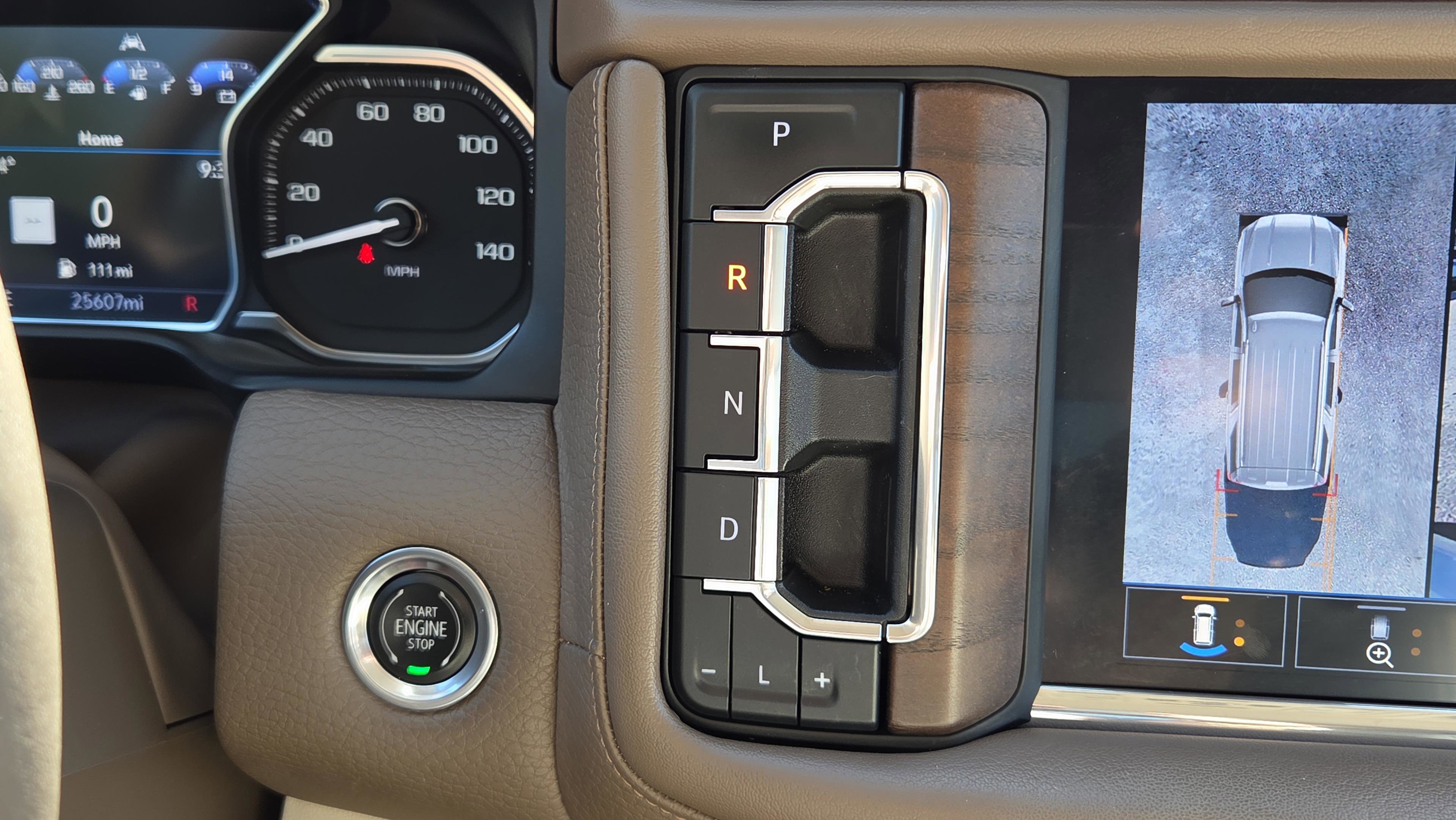Used 2021 GMC Yukon Denali w/ Denali Premium Package RWD image 26