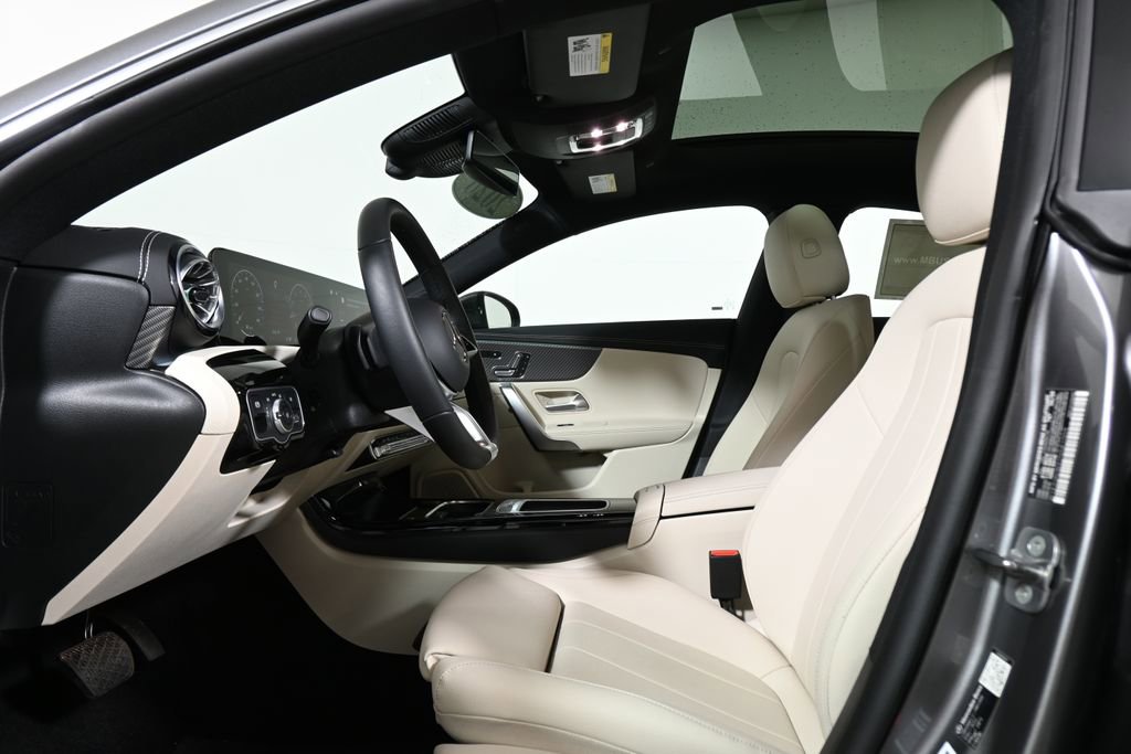 Certified 2026 Mercedes-Benz CLA 250 4MATIC image 3