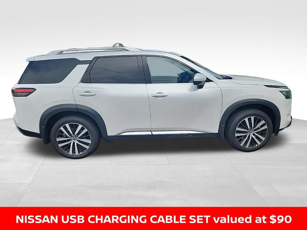 Certified 2025 Nissan Pathfinder Platinum w/ Cargo Package AWD/4WD image 10