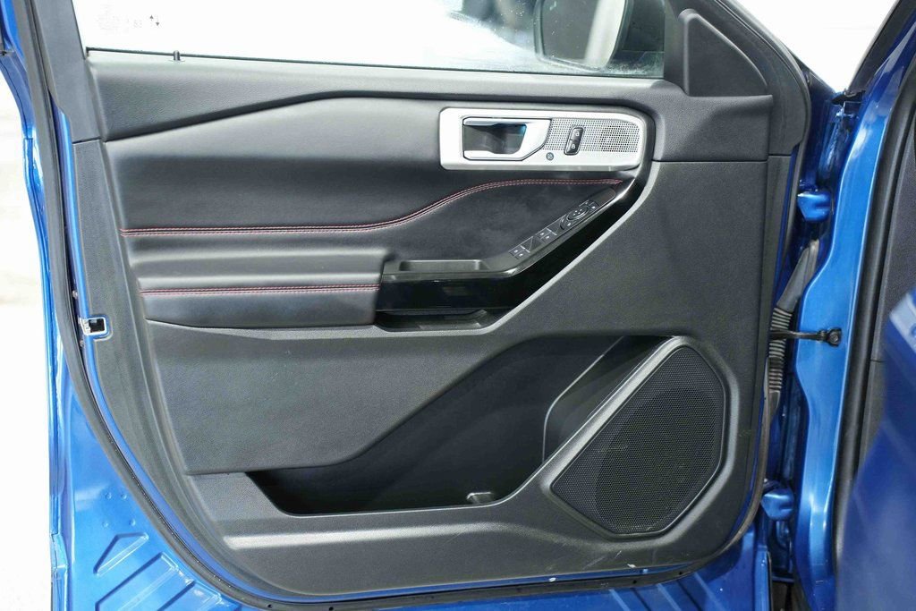 Used 2023 Ford Explorer ST-Line image 15