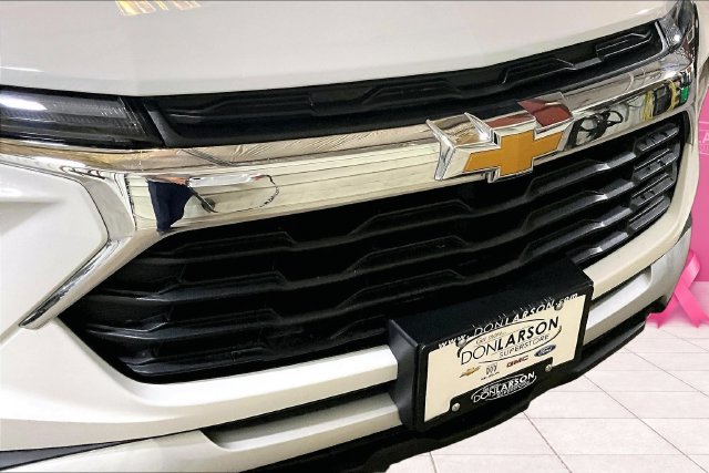 Used 2025 Chevrolet TrailBlazer LT AWD/4WD image 12
