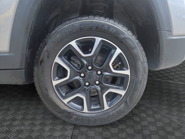 Used 2019 Jeep Compass Trailhawk AWD/4WD image 34