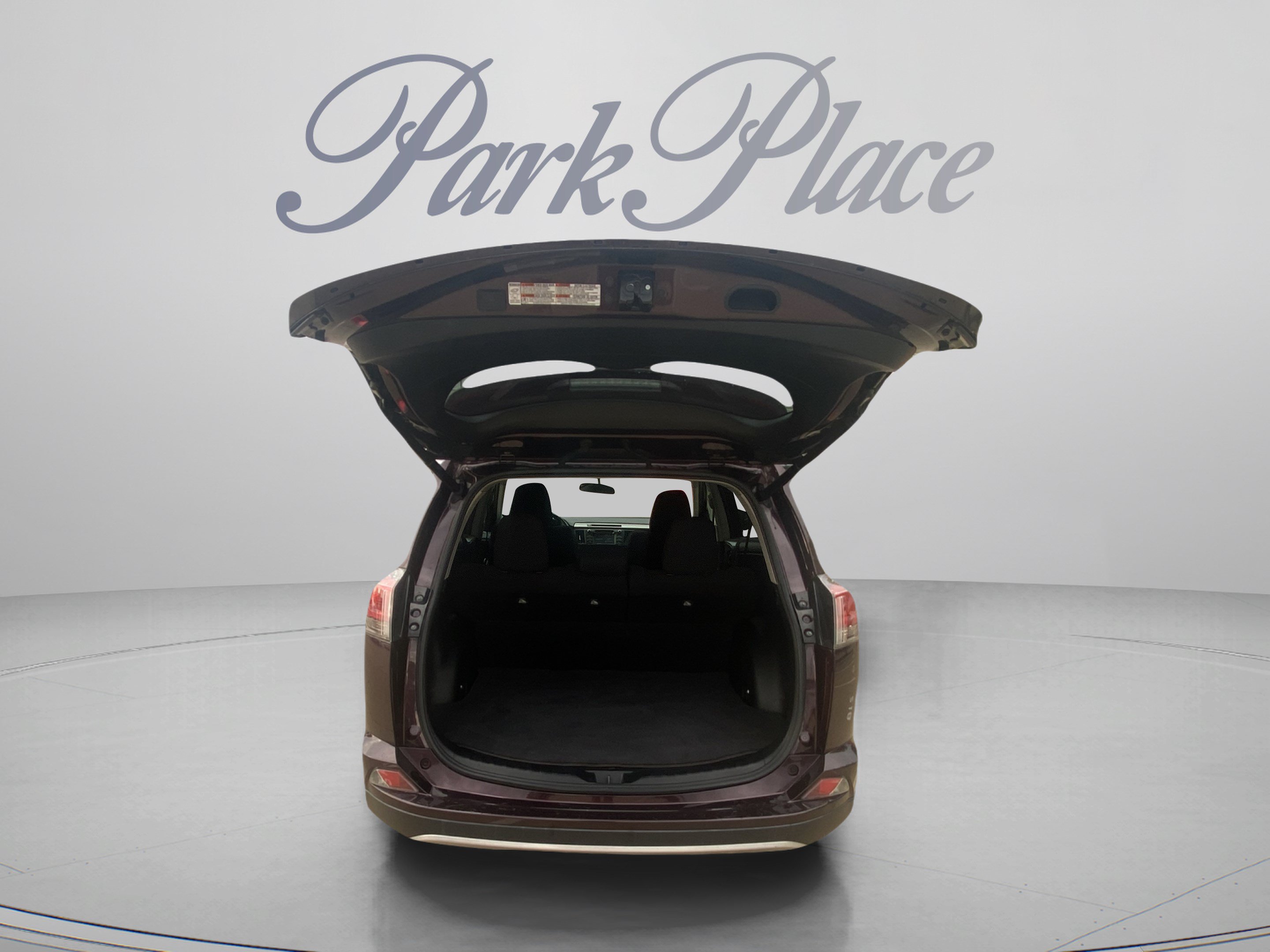 Used 2016 Toyota RAV4 XLE FWD image 24
