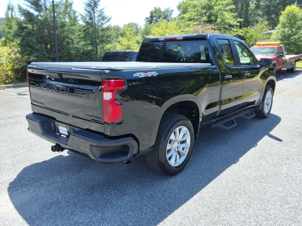Certified 2024 Chevrolet Silverado 1500 Custom w/ LPO, Dark Essentials Package AWD/4WD image 5