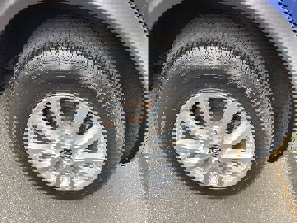 Used 2022 Nissan Rogue Sport S image 9