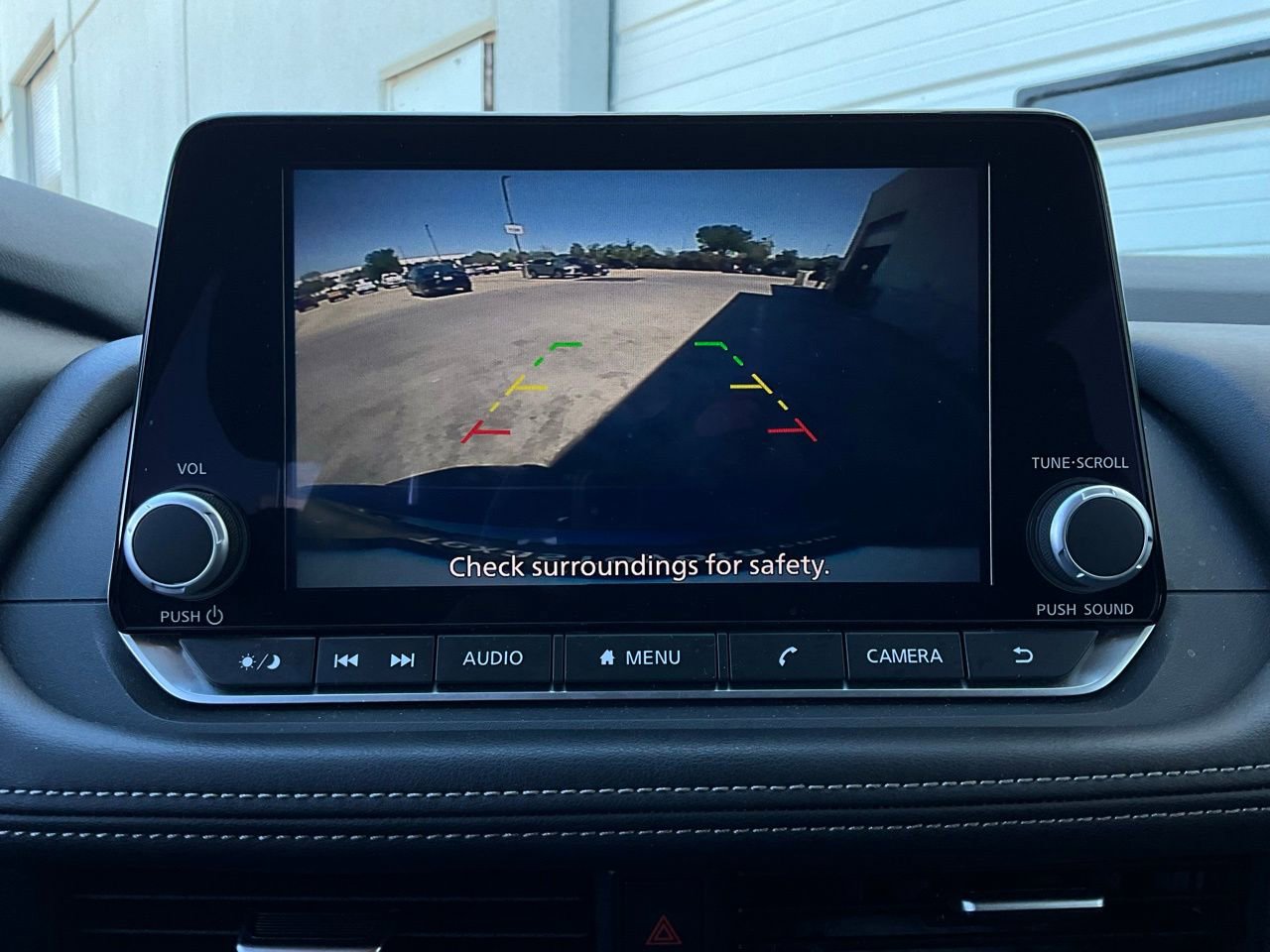 Used 2025 Nissan Rogue SV FWD image 31