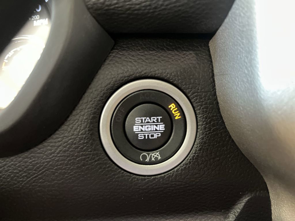 Used 2024 RAM 3500 Laramie AWD/4WD image 18