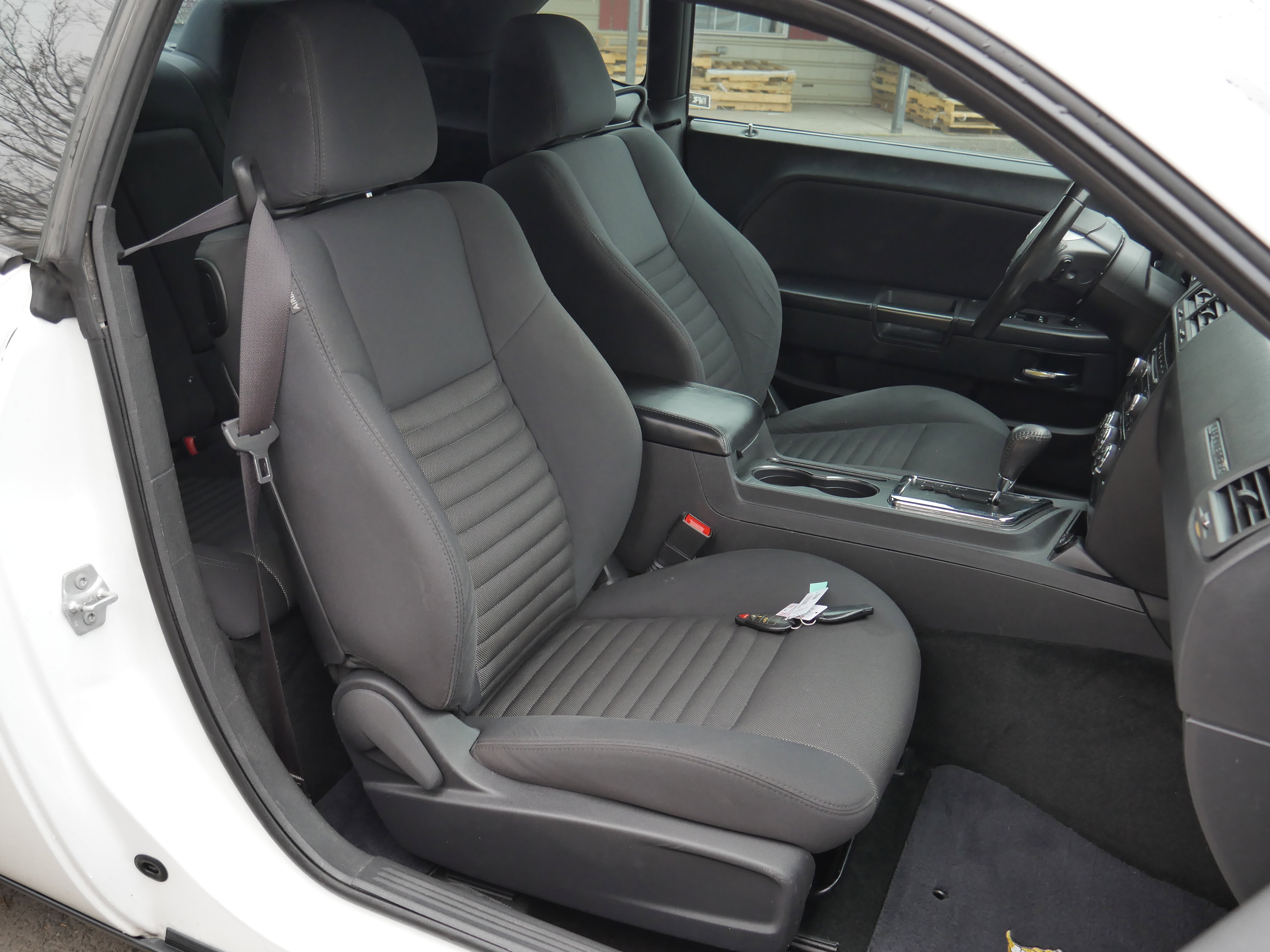 Used 2013 Dodge Challenger SXT image 19