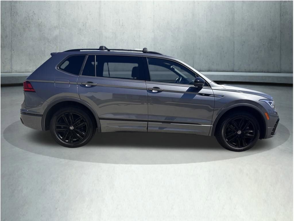 Used 2022 Volkswagen Tiguan SE R-Line AWD/4WD image 6
