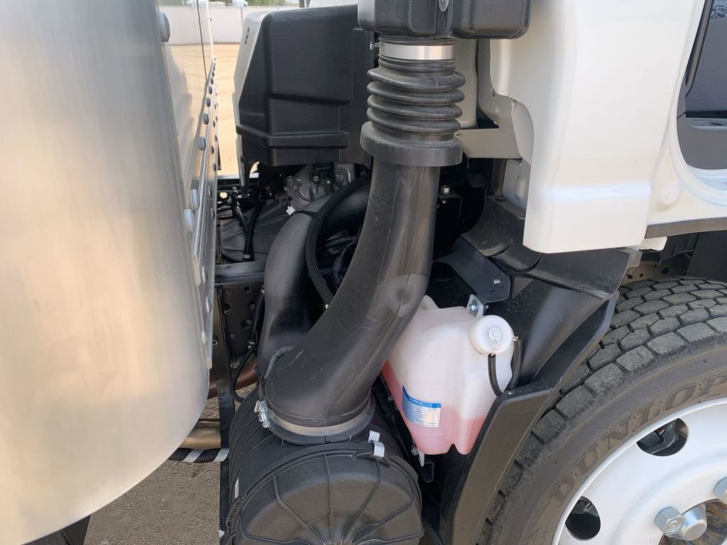 New 2025 Chevrolet Low Cab Forward image 25