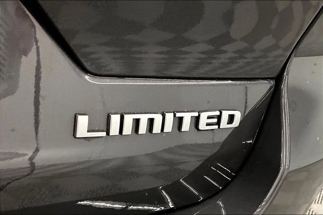 Used 2024 Jeep Grand Cherokee Limited w/ Trailer Tow Package image 9