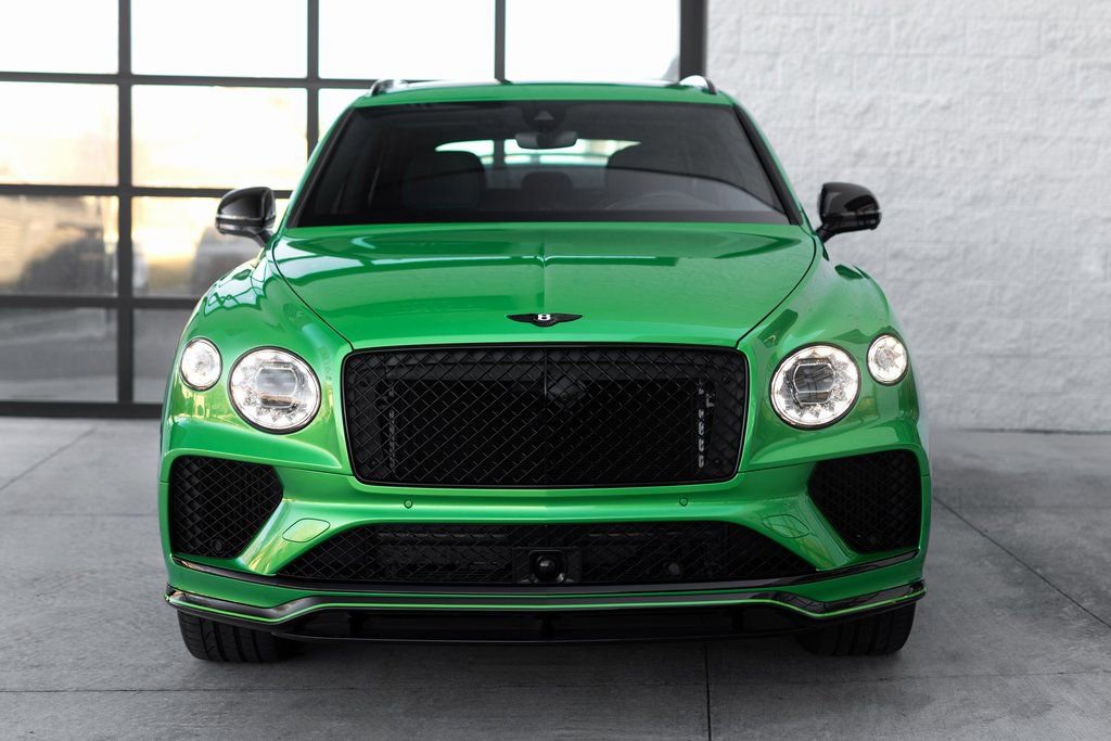 Used 2025 Bentley Bentayga image 17