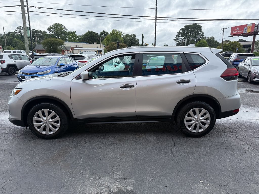Used 2020 Nissan Rogue S FWD image 7