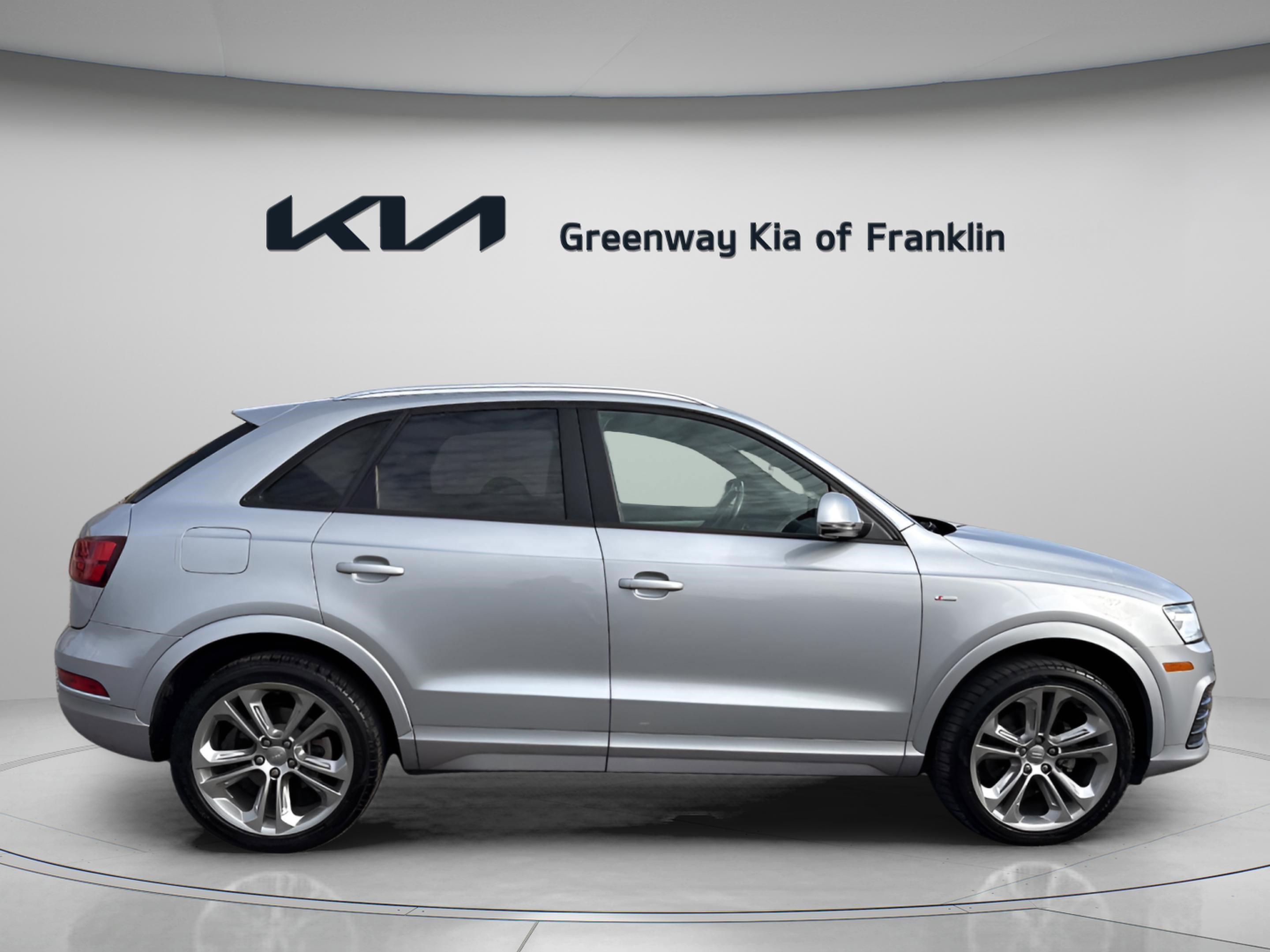 Used 2018 Audi Q3 2.0T Premium w/ Convenience Package image 8