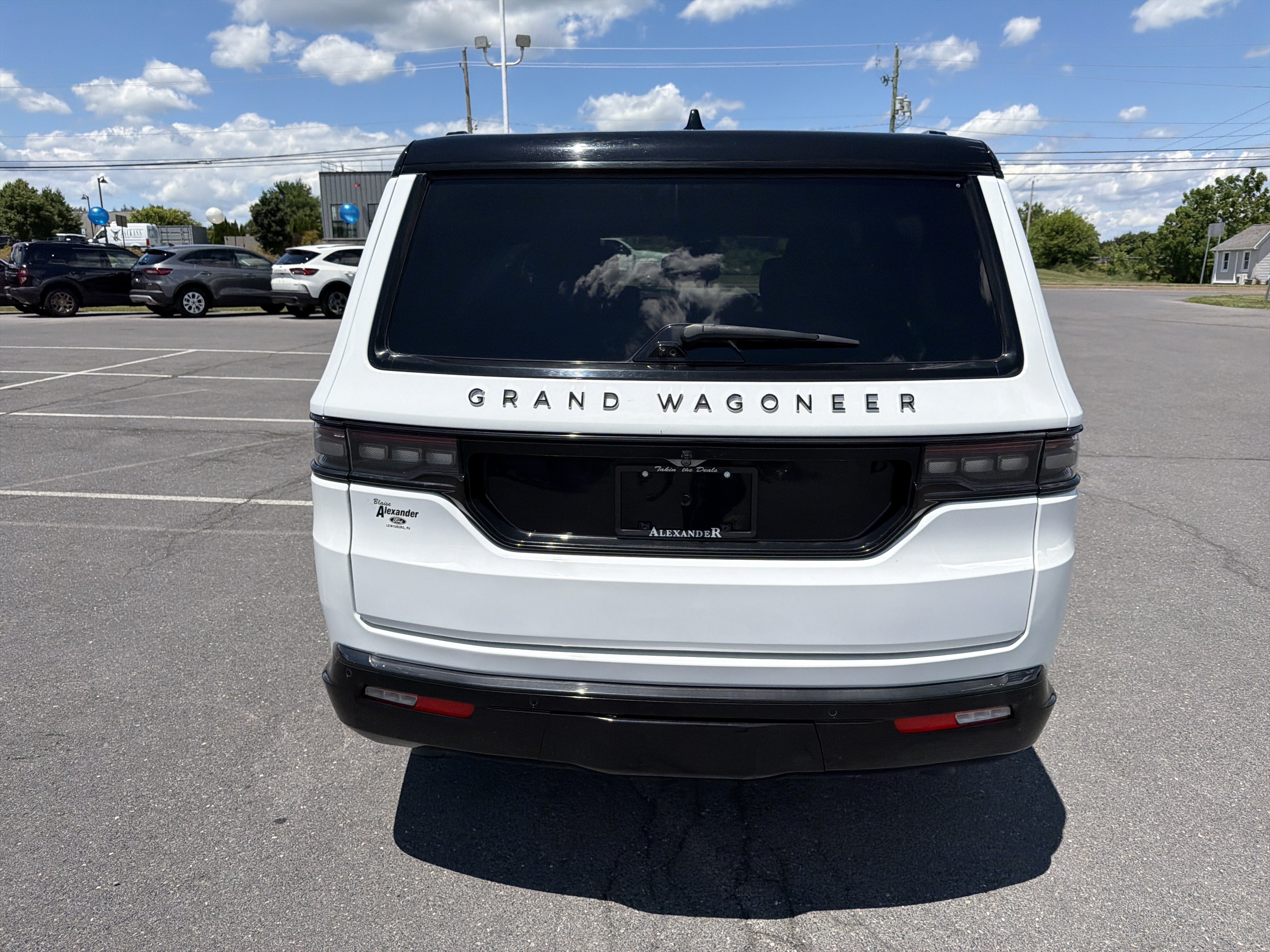 Used 2024 Jeep Grand Wagoneer L Series II w/ Quick Order Packagew 28T AWD/4WD image 4