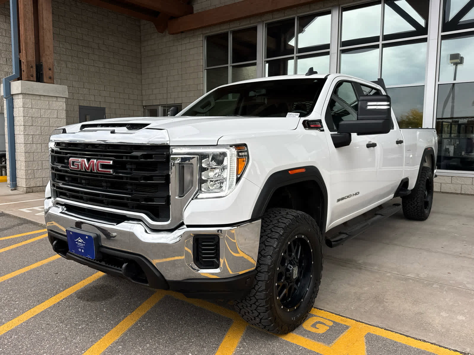 Used 2021 GMC Sierra 2500 4x4 Crew Cab w/ Gooseneck/5TH Wheel Package