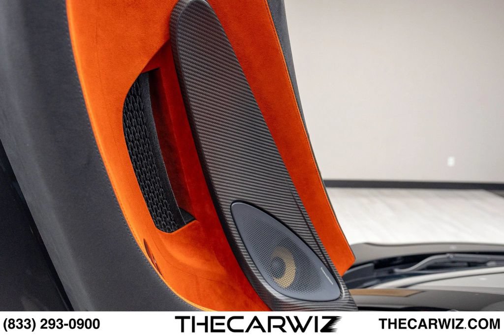 Used 2020 McLaren 600LT Spider RWD image 37