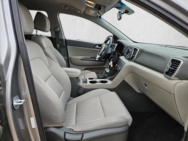 Used 2019 Kia Sportage LX FWD image 17