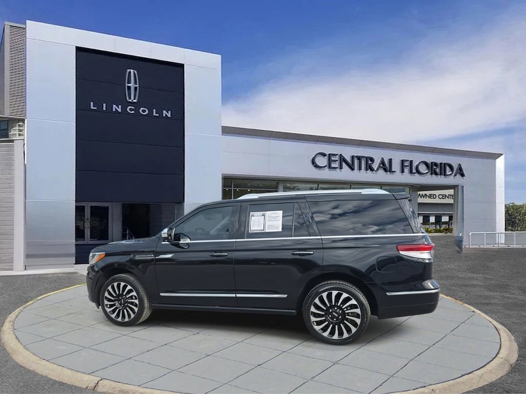 Used 2023 Lincoln Navigator Black Label image 5