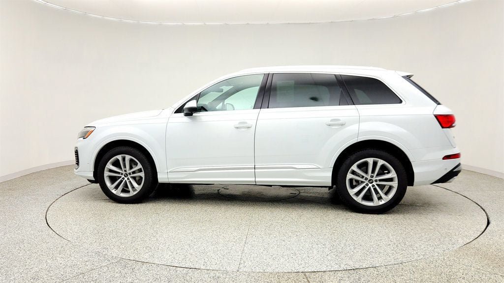 Used 2025 Audi Q7 3.0T Premium Plus AWD/4WD image 8