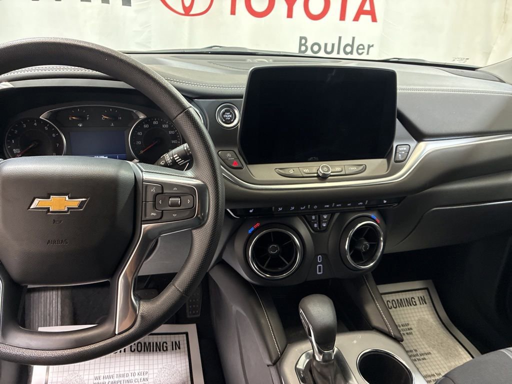 Used 2025 Chevrolet Blazer LT AWD/4WD image 27