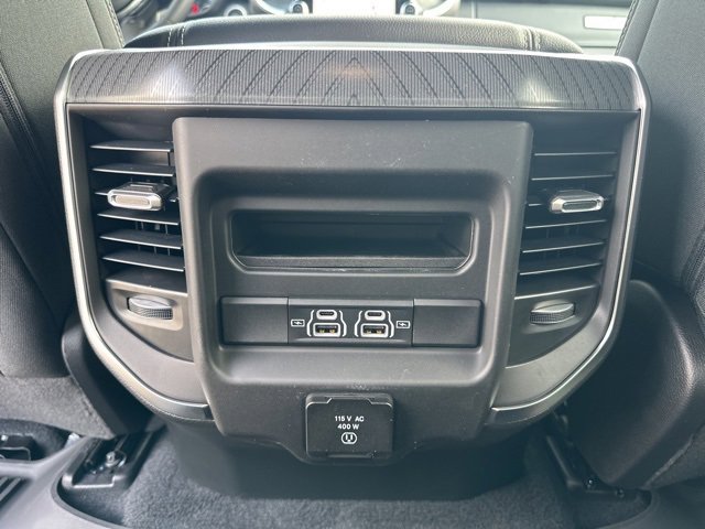 New 2026 RAM 1500 4x4 Crew Cab image 39