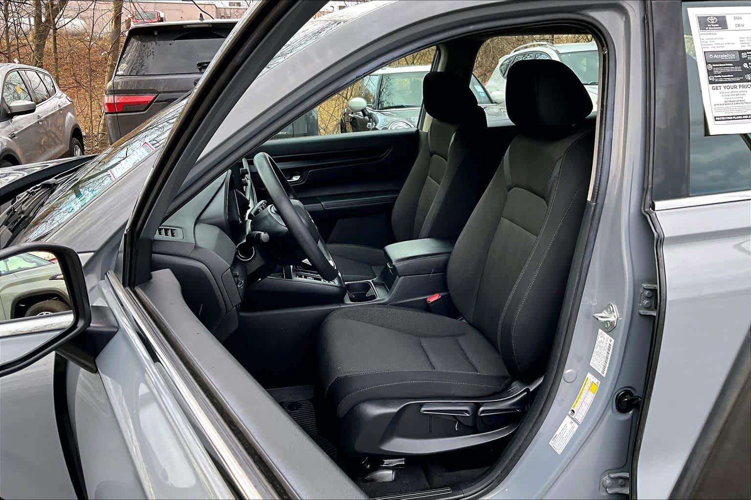Used 2024 Honda CR-V LX image 9