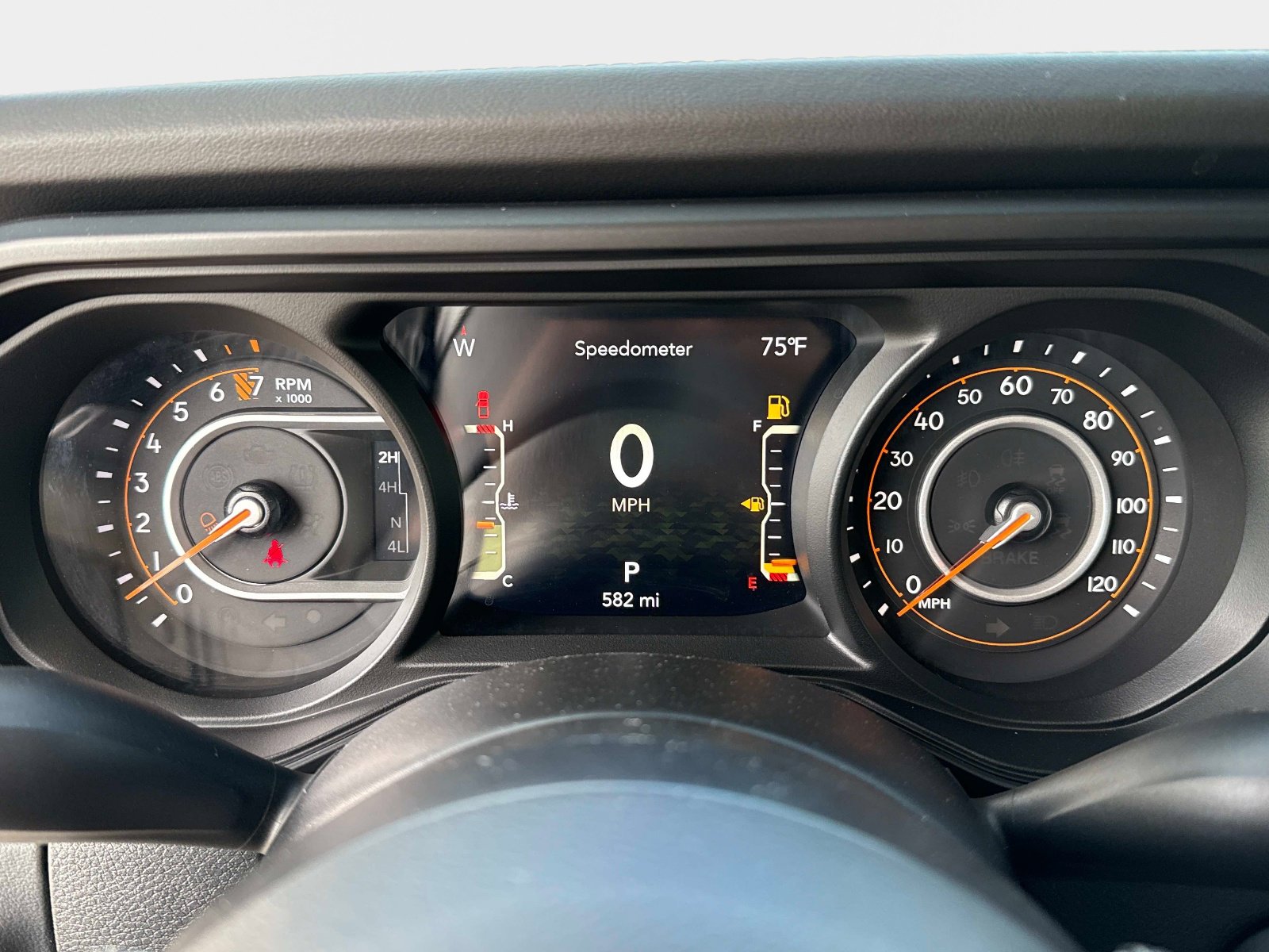 Used 2025 Jeep Gladiator Rubicon w/ Convenience Group AWD/4WD image 27