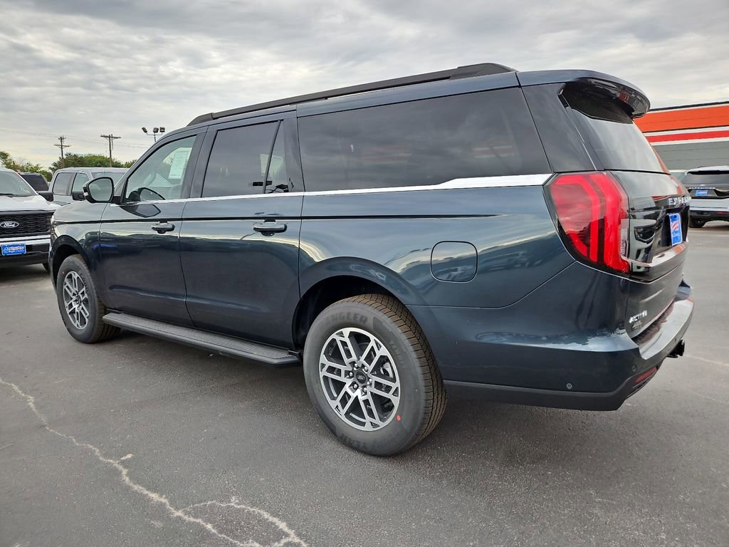 New 2025 Ford Expedition Max Active image 8