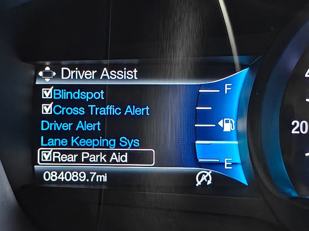 Used 2018 Ford Fusion SE w/ Fusion SE Technology Package FWD image 39
