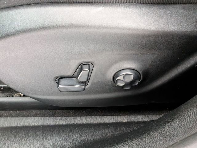 Certified 2019 Jeep Cherokee Latitude Plus w/ Cold Weather Group image 13