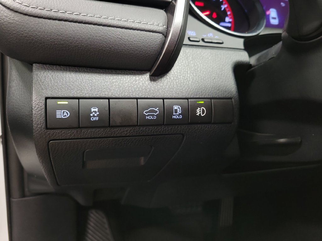 Used 2020 Toyota Camry XSE w/ Navigation Package FWD image 29