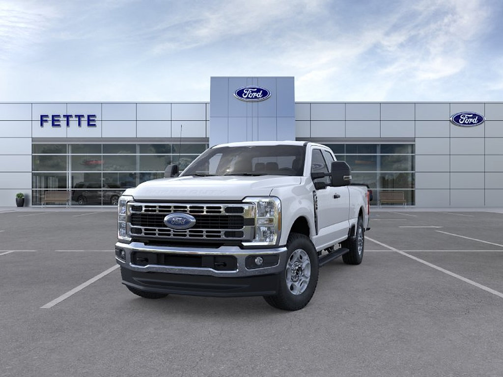 New 2026 Ford F250 XLT w/ FX4 Off-Road Package AWD/4WD image 2