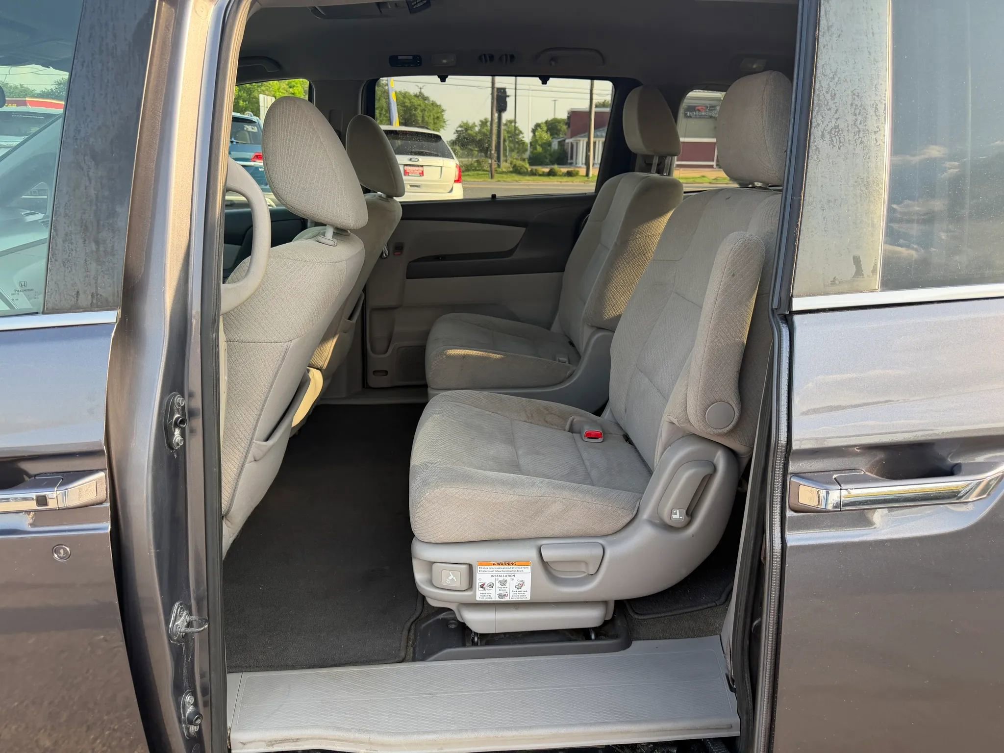 Used 2016 Honda Odyssey SE image 8