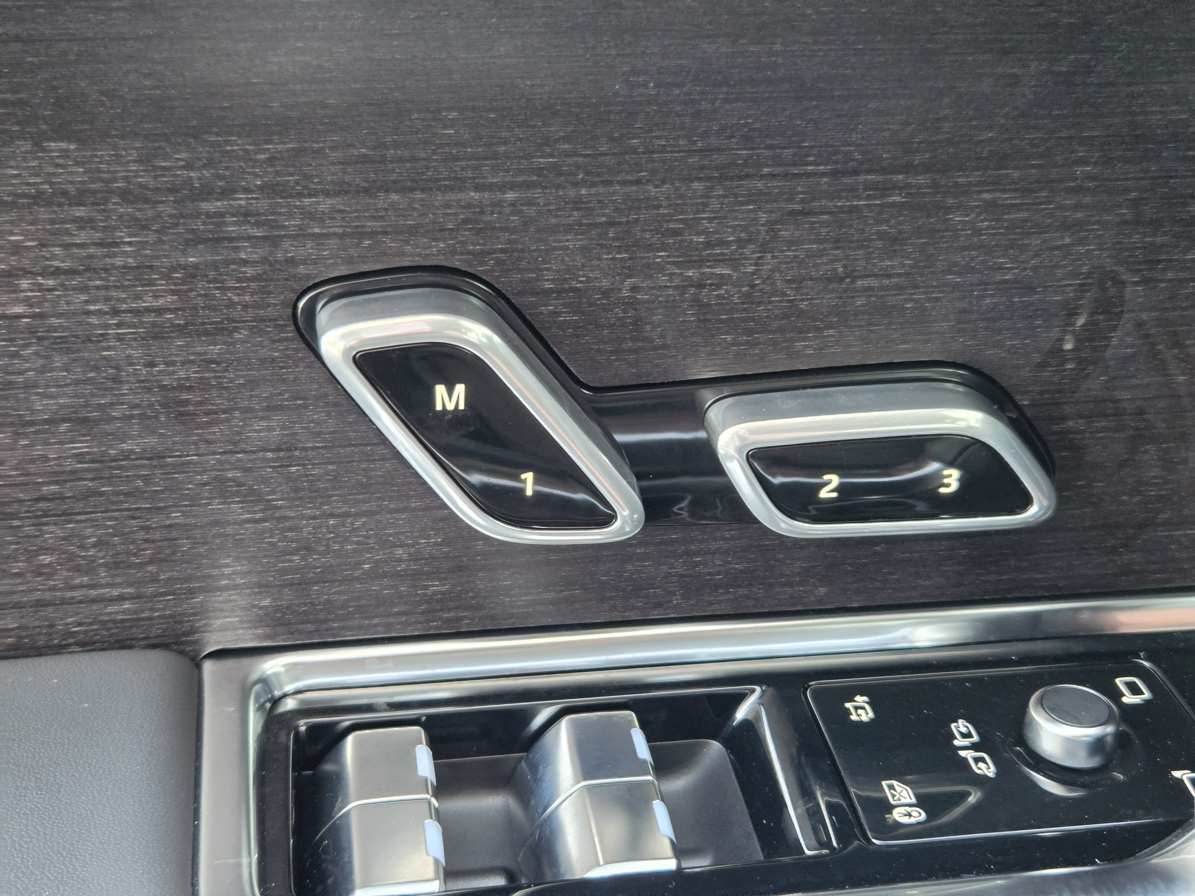 New 2027 Land Rover Range Rover SE AWD/4WD image 22