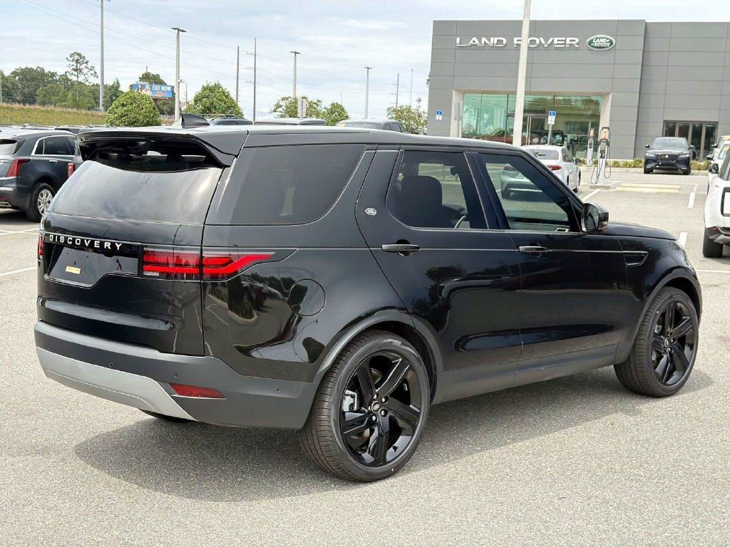 New 2026 Land Rover Discovery S AWD/4WD image 5