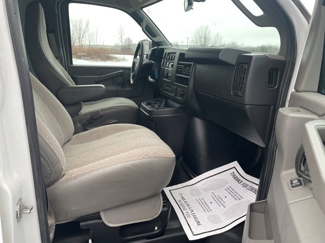 Used 2019 Chevrolet Express 2500 w/ Enhanced Convenience Package image 19