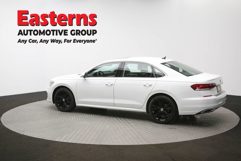 Used 2022 Volkswagen Passat 2.0T SE image 60