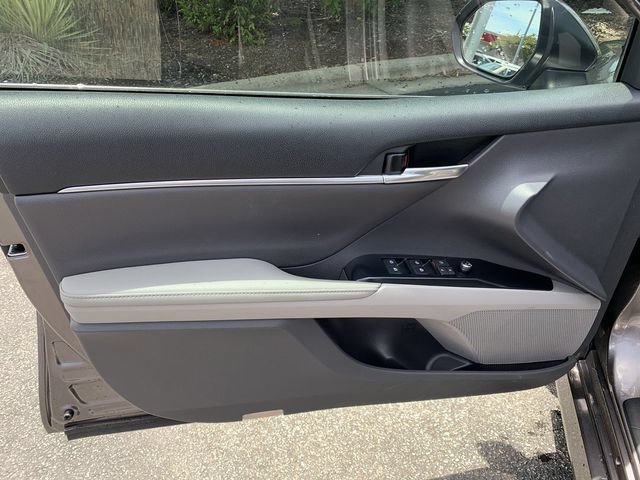 Certified 2020 Toyota Camry XLE w/ Sunroof Package FWD image 17