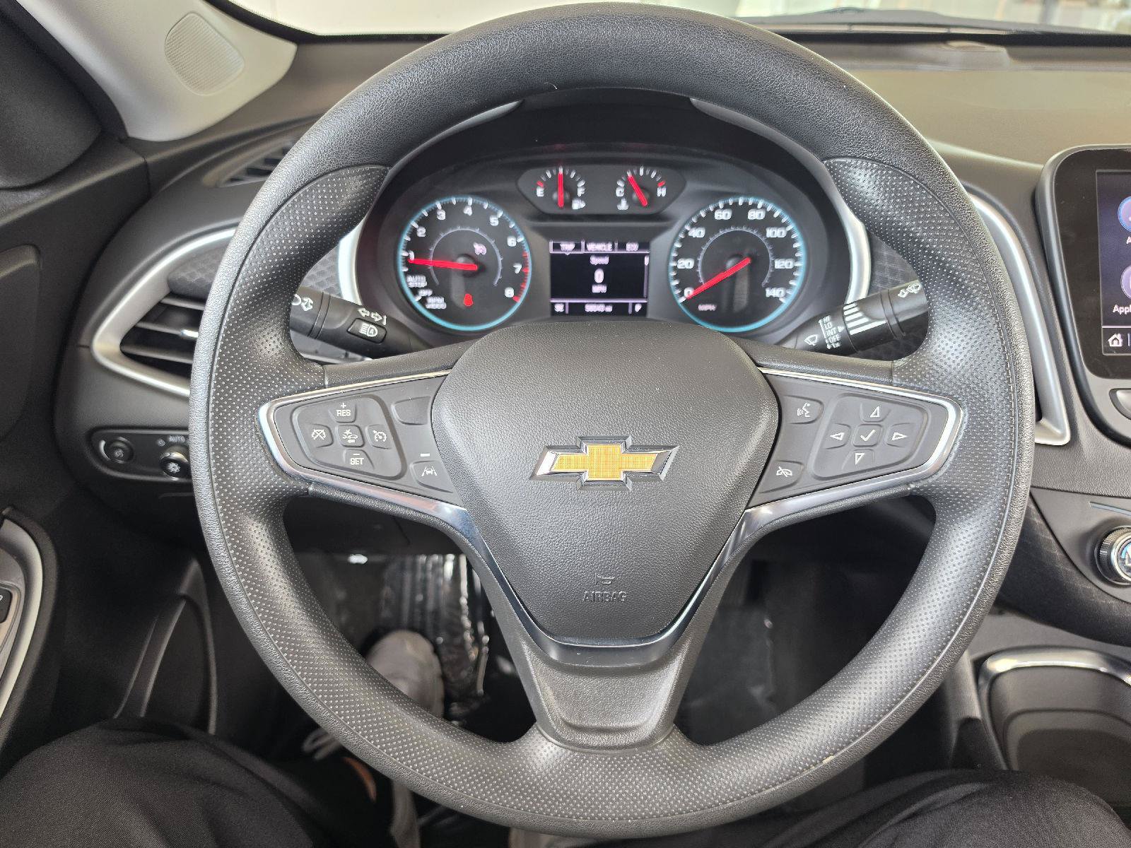 Used 2025 Chevrolet Malibu LT FWD image 11