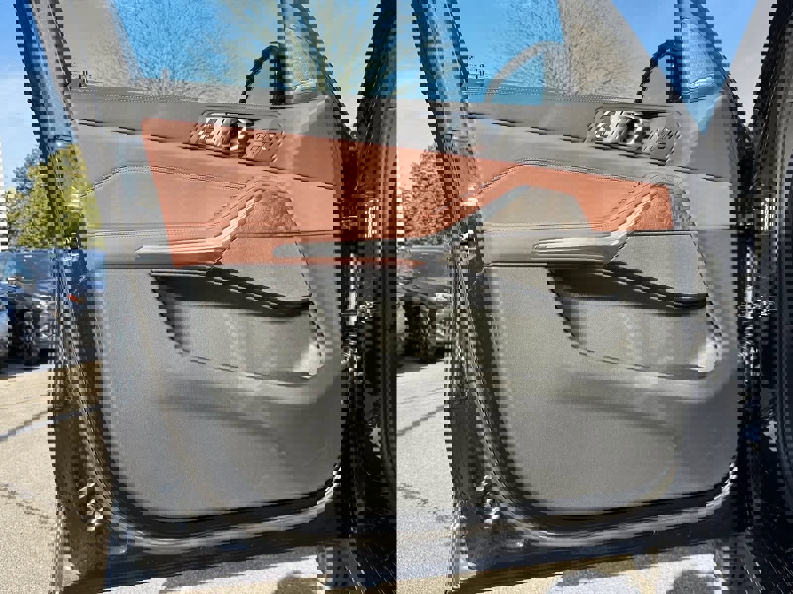 New 2026 BMW X5 xDrive40i w/ M Sport Package image 14