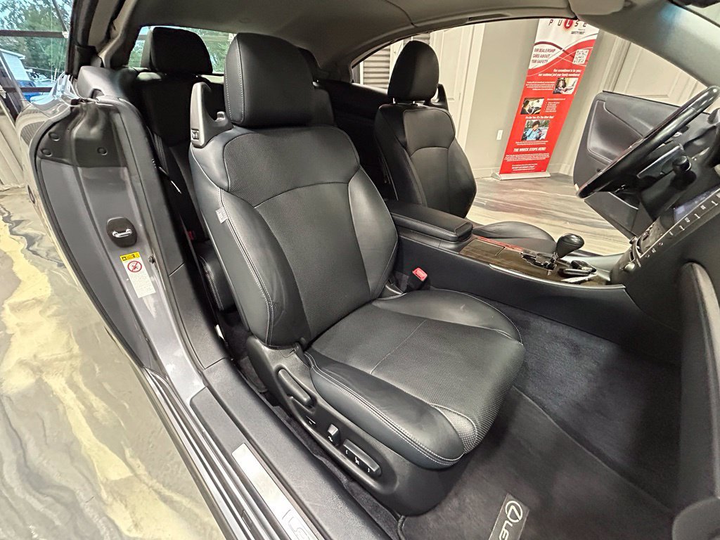 Used 2014 Lexus IS 250C w/ Luxury Package RWD image 5