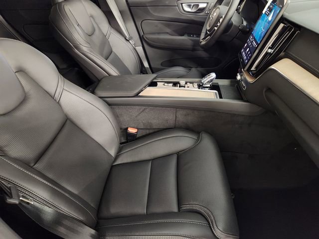 New 2026 Volvo XC60 T8 Ultra w/ Protection Package Premier image 3