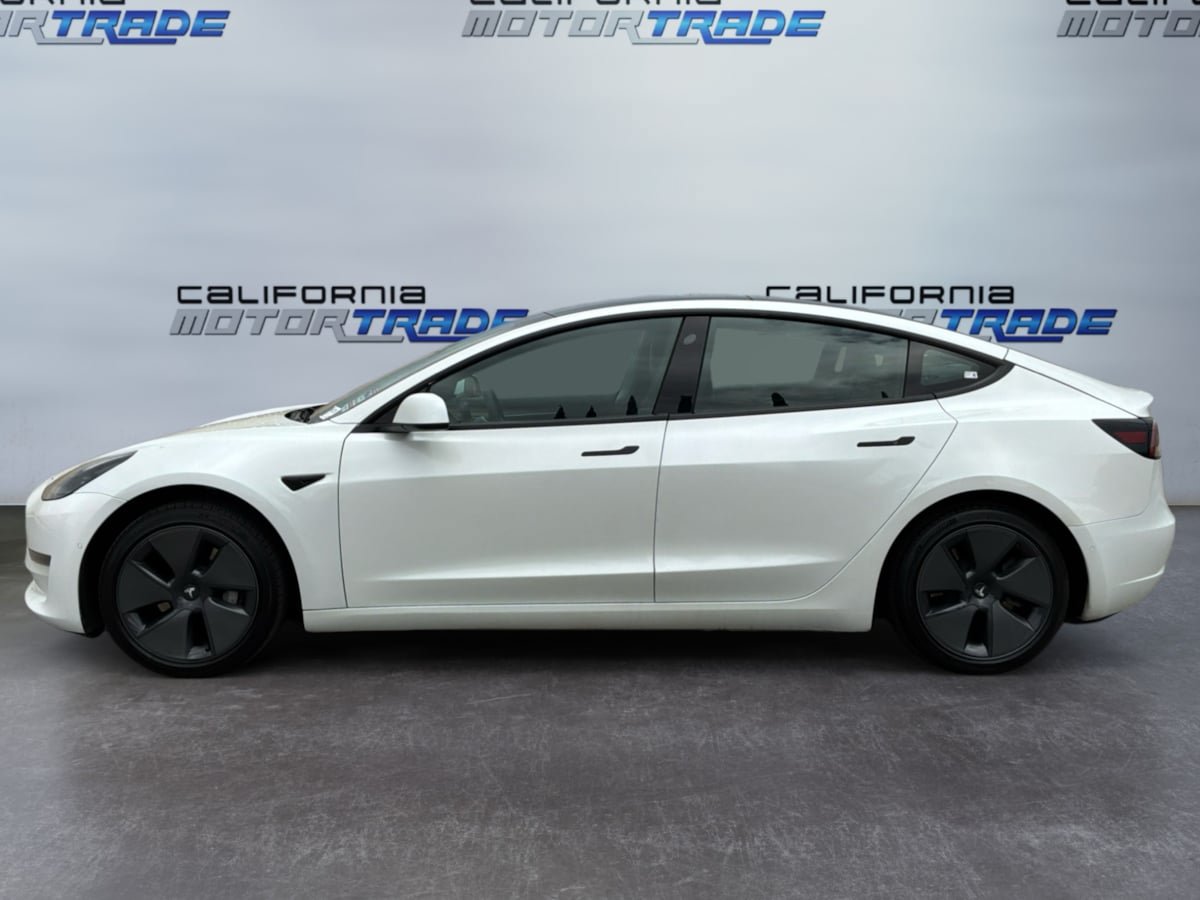 Used 2022 Tesla Model 3 Standard Range RWD image 8