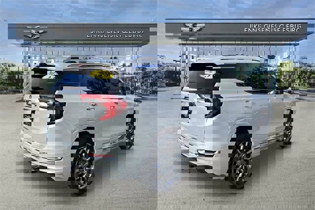 Used 2023 GMC Terrain Denali w/ Denali Premium Package image 4