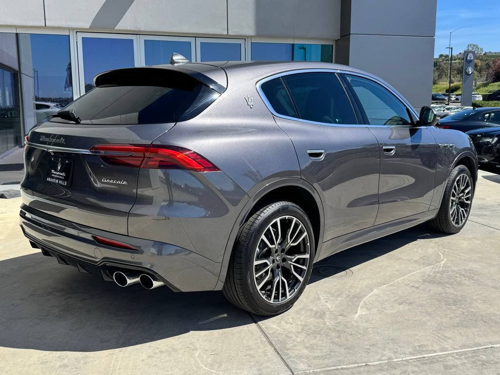 Used 2025 Maserati Grecale Modena AWD/4WD image 8