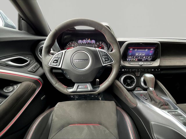 Used 2019 Chevrolet Camaro ZL1 RWD image 10