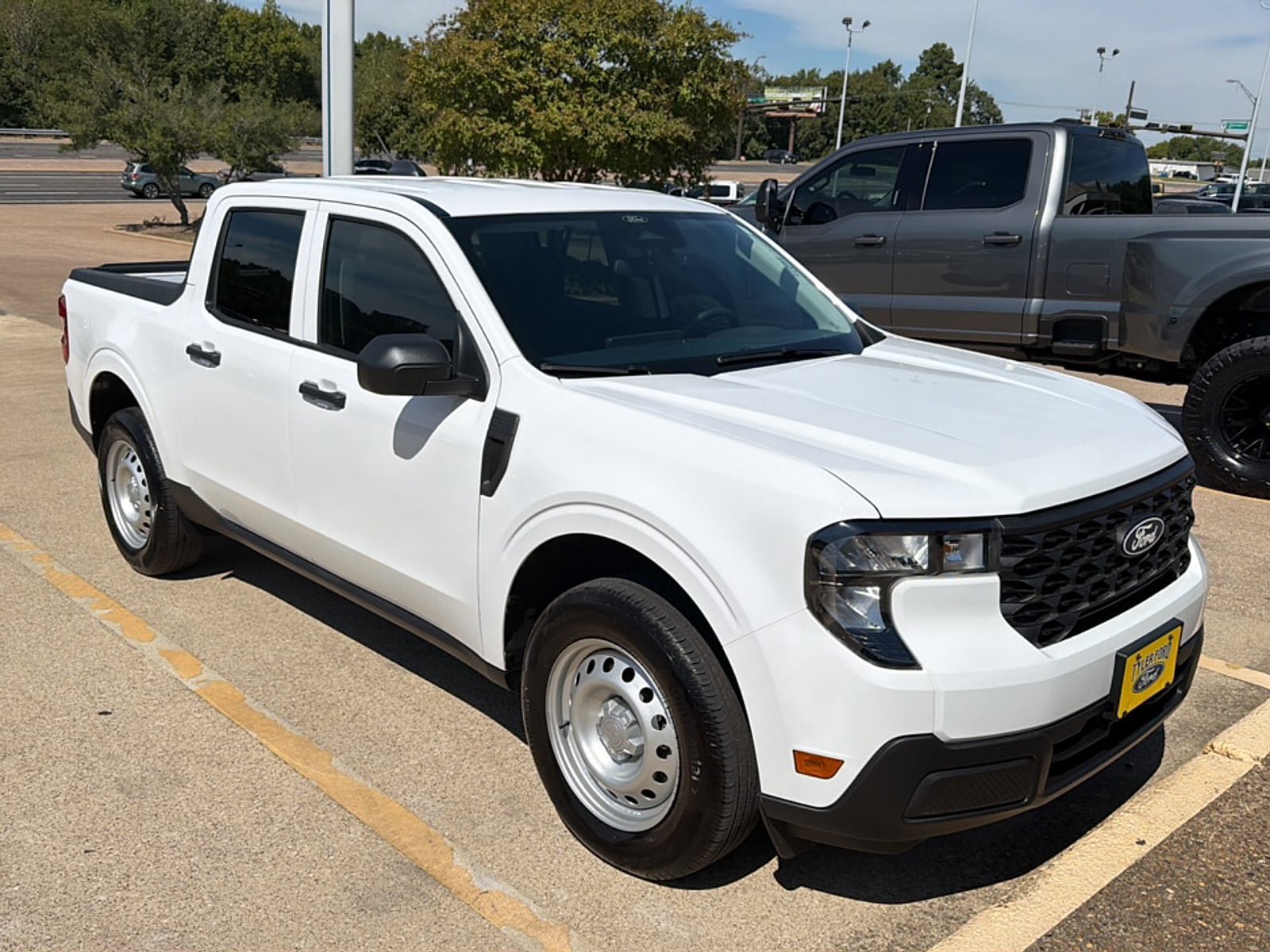 Used 2026 Ford Maverick XL FWD image 2